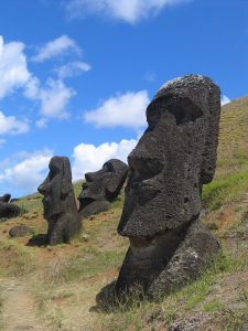 768px-Moai_Rano_raraku