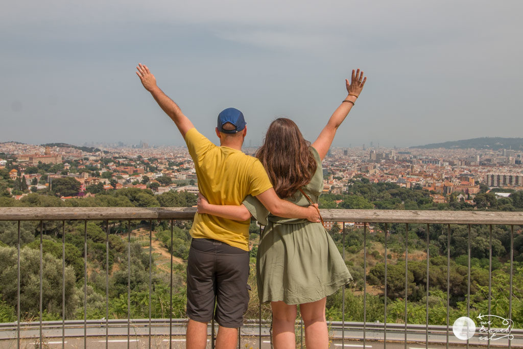 En Carles i la Cris del blog de viatges en català wetravelcat al mirador de Sarrià, un dels miradors de Barcelona - wetravelcat